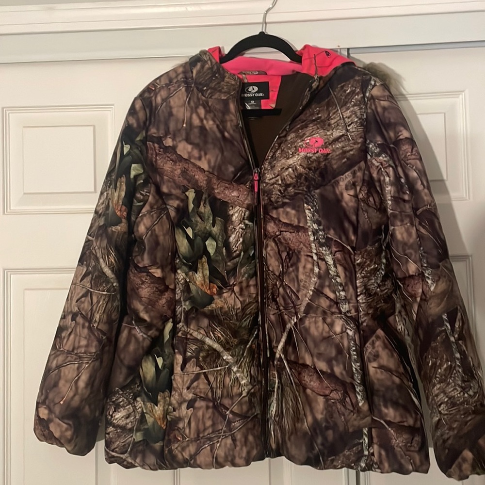 Women’s Mossy Oak hunting jacket